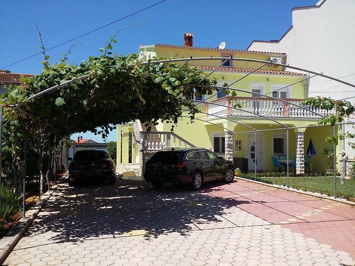 Apartment Vilic Pula Exterior photo